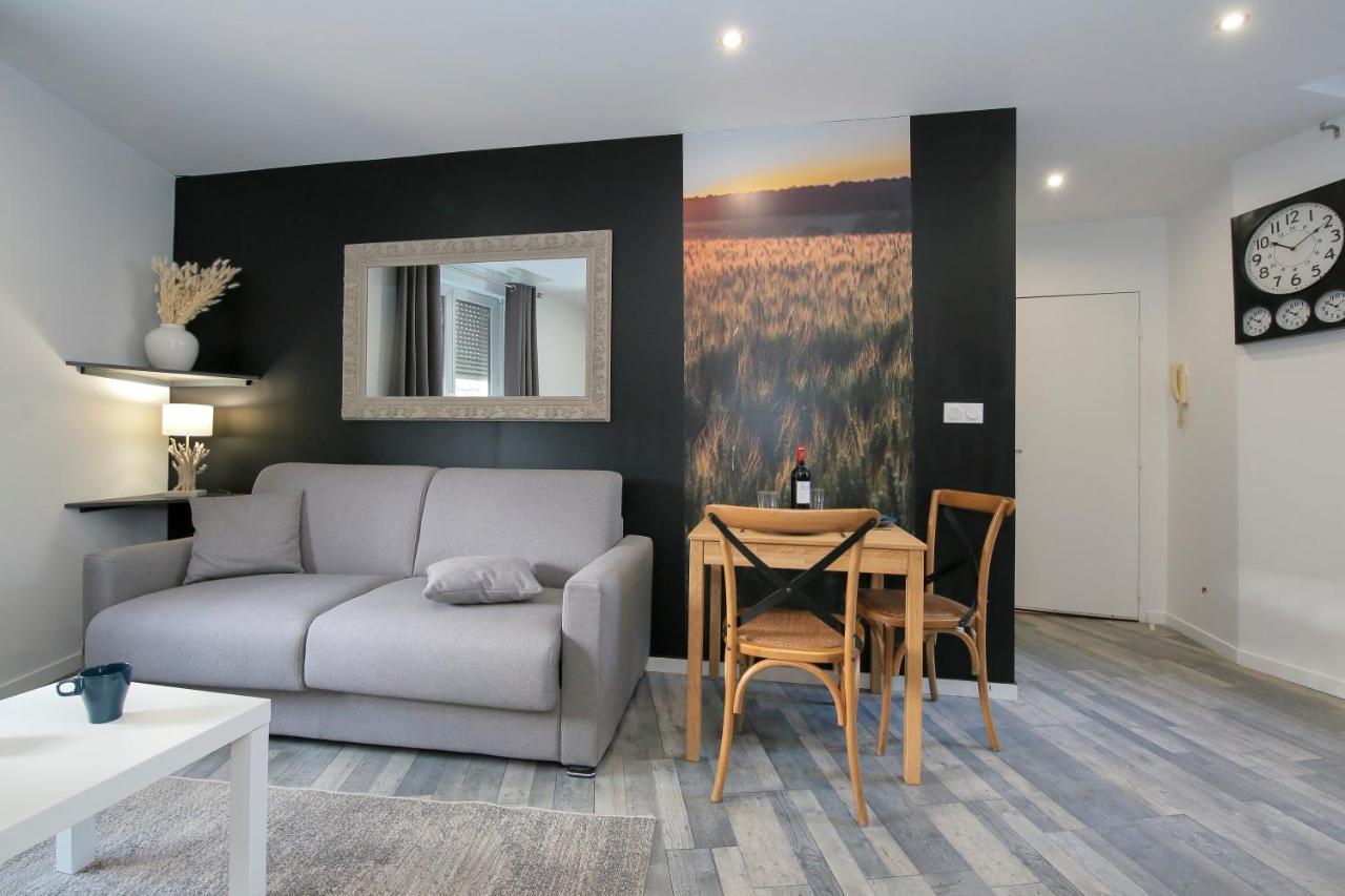 Les Champs, T2 Hypercentre Chic Et Cosy Wifi Par Sovalfi Apartman Saint-Etienne  Kültér fotó