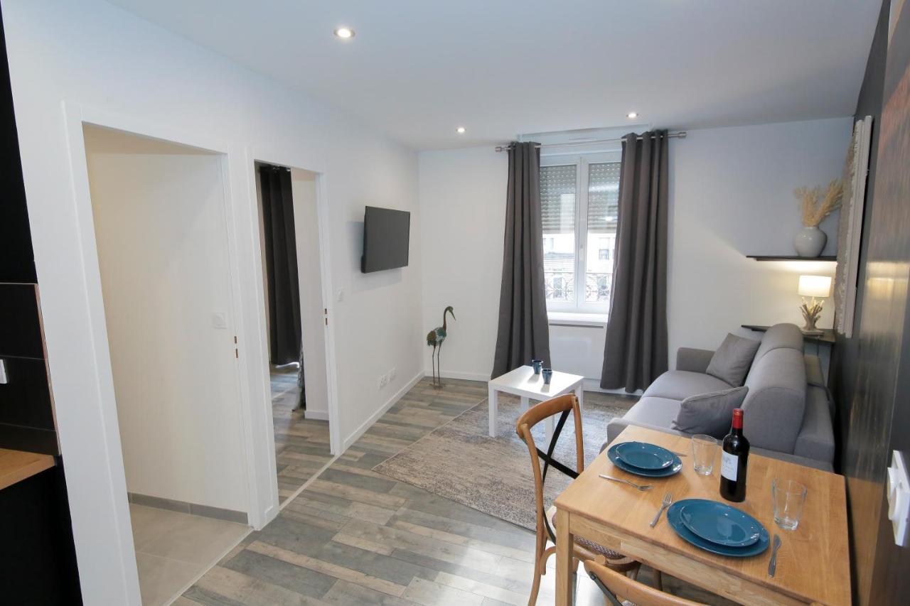 Les Champs, T2 Hypercentre Chic Et Cosy Wifi Par Sovalfi Apartman Saint-Etienne  Kültér fotó