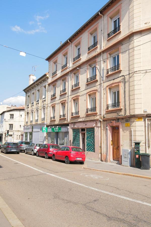 Les Champs, T2 Hypercentre Chic Et Cosy Wifi Par Sovalfi Apartman Saint-Etienne  Kültér fotó